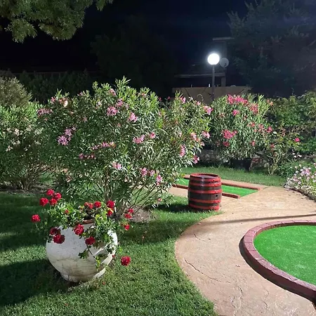 Oleander House And Tennis Club Szálloda 3*