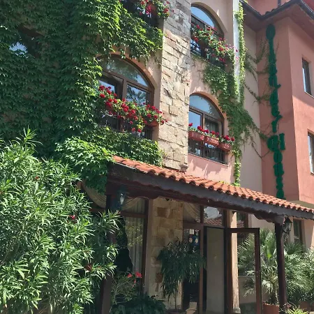 Oleander House And Tennis Club Szálloda Napospart