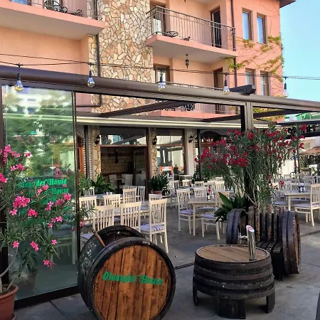 Oleander House And Tennis Club 3* Napospart