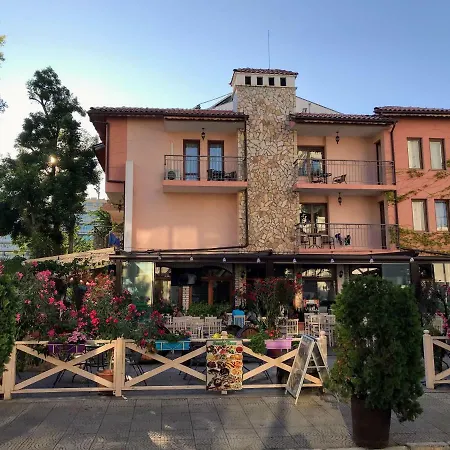 Oleander House And Tennis Club 3*