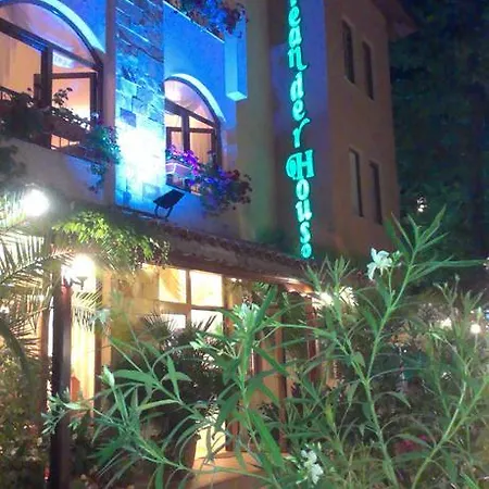 Oleander House And Tennis Club 3*