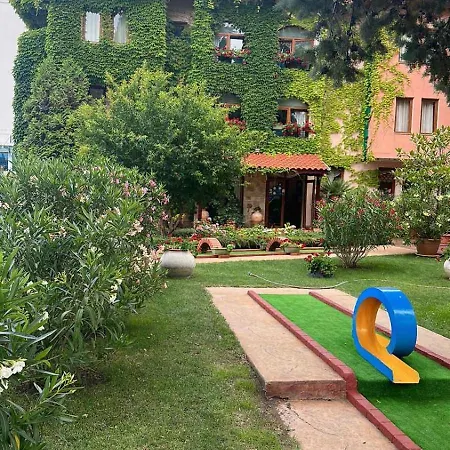 Oleander House And Tennis Club Otel 3*
