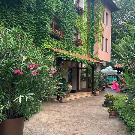 Hotel Oleander House And Tennis Club 3*