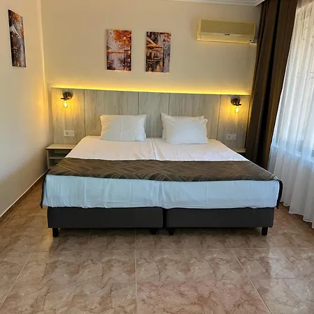 Otel Oleander House And Tennis Club