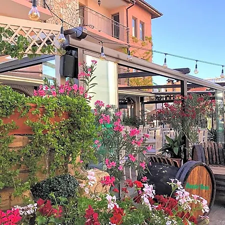 Oleander House And Tennis Club Hotel 3*