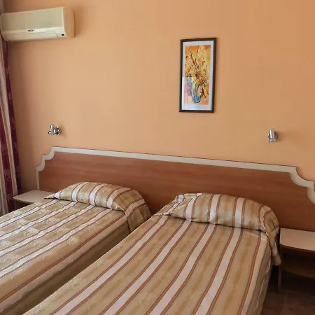 Oleander House And Tennis Club Hotel 3*