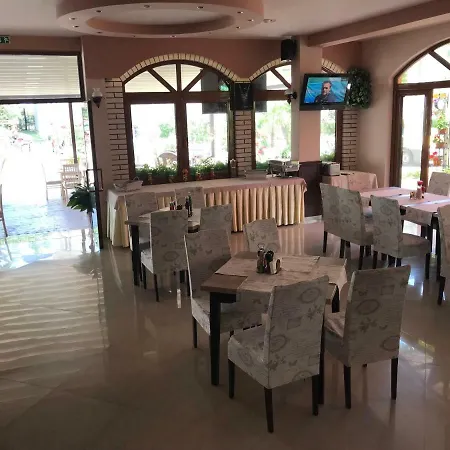 Oleander House And Tennis Club Otel