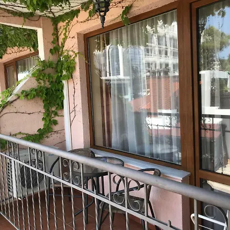 Oleander House And Tennis Club Otel 3*