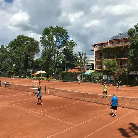 Oleander House And Tennis Club 3*