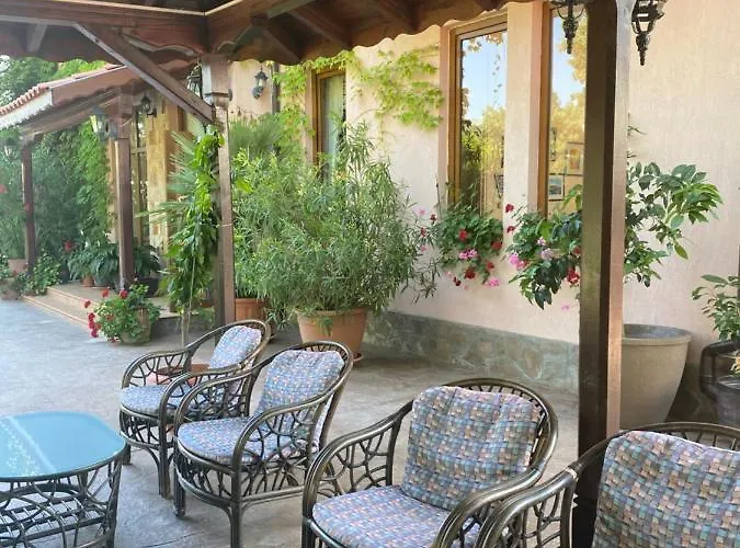 Oleander House And Tennis Club Sluneční pobřeží