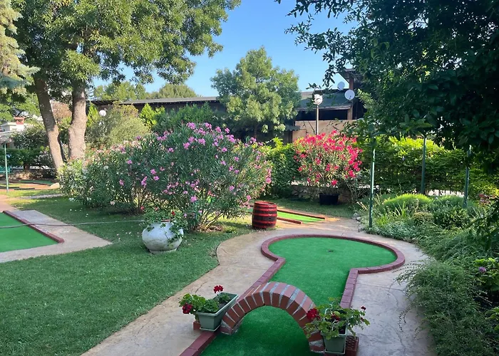 Hotel Oleander House And Tennis Club 3*