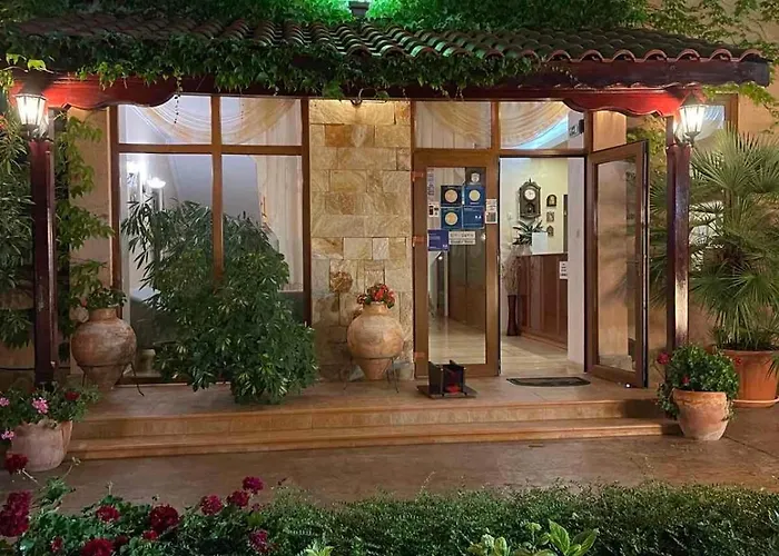 Hotel Oleander House And Tennis Club 3*