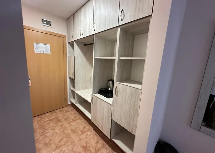 олеандър хаус и тенис клуб 3* Слънчев бряг