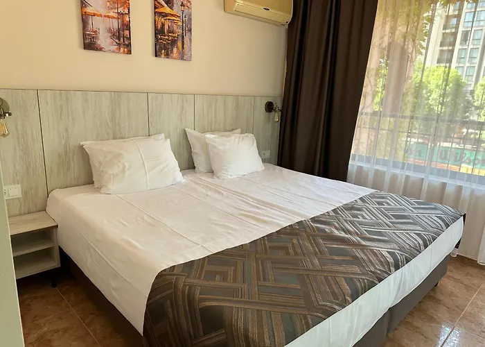 Oleander House And Tennis Club Sunny Beach