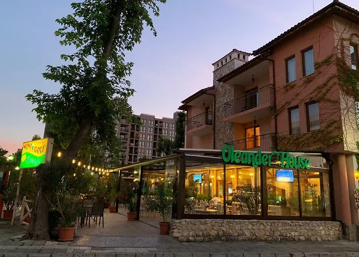 олеандър хаус и тенис клуб 3* Слънчев бряг