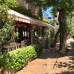 Oleander House And Tennis Club 호텔 3*