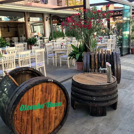 Hotel Oleander House And Tennis Club 3*